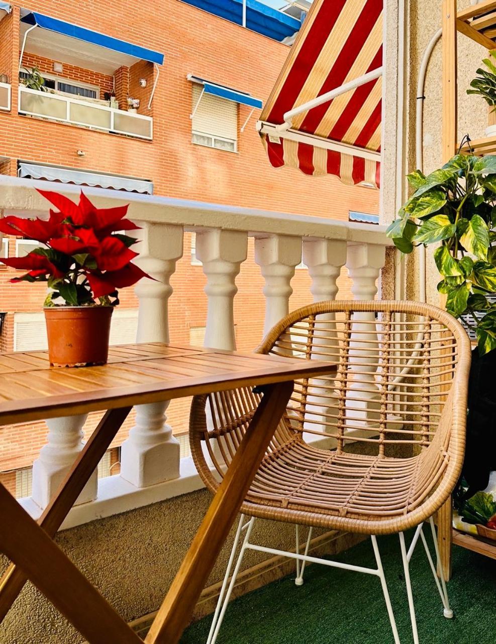 Studio La Playa Торрев'єха Екстер'єр фото